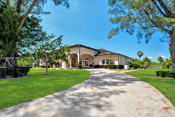 4800 SW 141st Ave Miramar, FL 33027