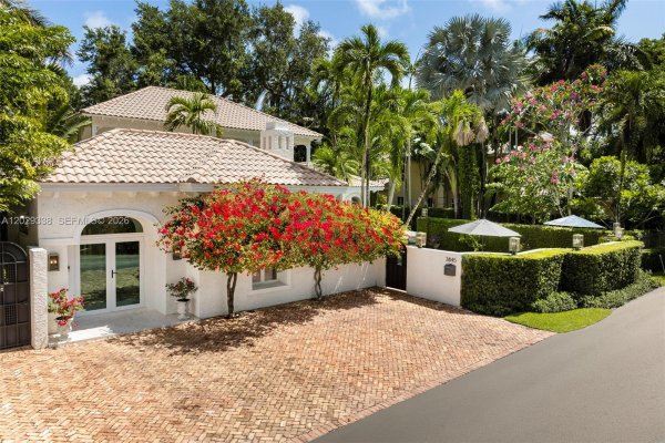 3845 Wood Ave Miami, FL 33133