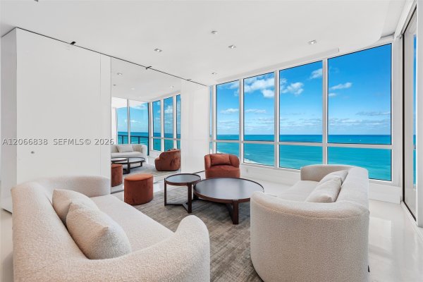 100 S Pointe Dr #2306 Miami Beach, FL 33139