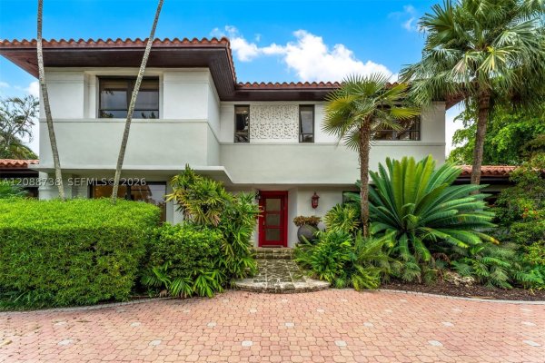 1600 W 24th St Miami Beach, FL 33140