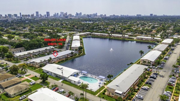 800 SW 10th #T-6 Hallandale Beach, FL 33009
