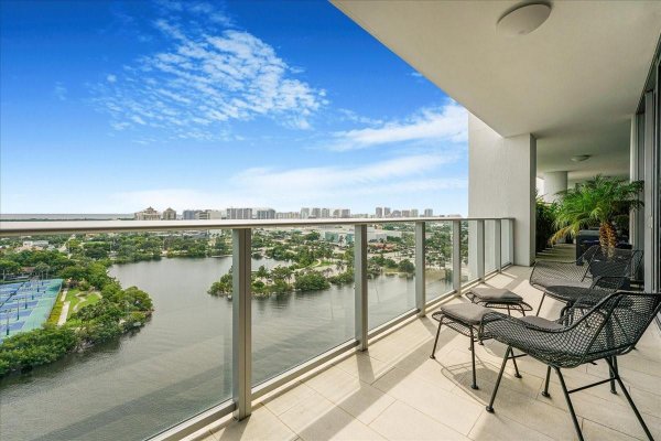 1180 N Federal Hwy #1606 Fort Lauderdale, FL 33304