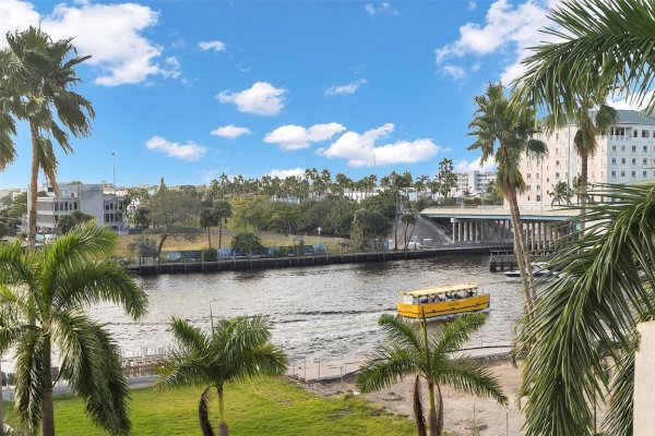 3020 NE 32nd Ave #406 Fort Lauderdale, FL 33308