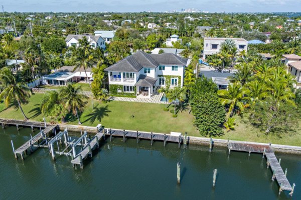 222 Arlington West Palm Beach, FL 33405