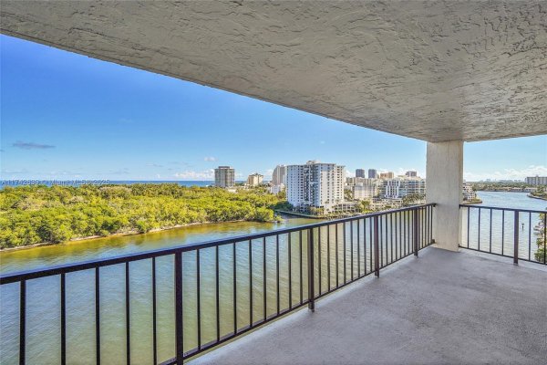 936 Intracoastal Dr #12H Fort Lauderdale, FL 33304 936 Intracoastal Dr #12H Fort Lauderdale, FL 33304
