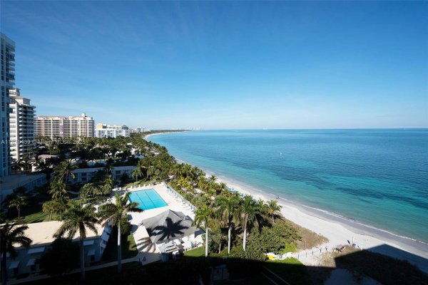 600 Grapetree Dr #11B-N Key Biscayne, FL 33149 600 Grapetree Dr #11B-N Key Biscayne, FL 33149