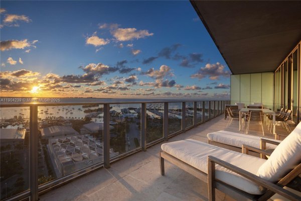 2675 S Bayshore Dr #1601S Miami, FL 33133