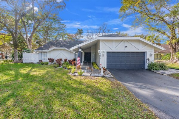 501 NW 78th Way Plantation, FL 33324