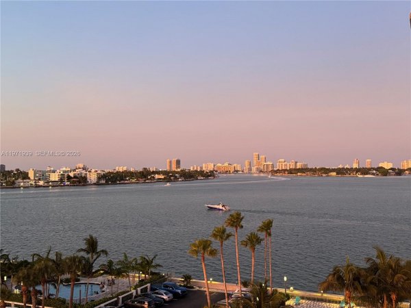 7501 E Treasure Dr #7L North Bay Village, FL 33141