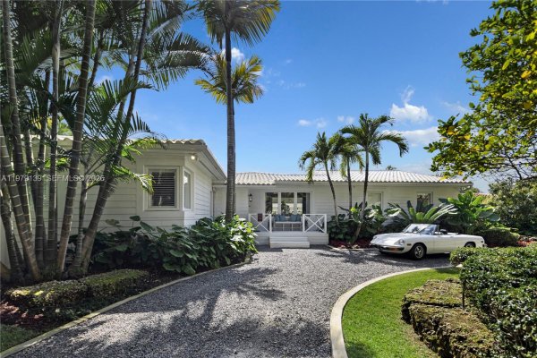 536 Jeronimo Dr Coral Gables, FL 33146