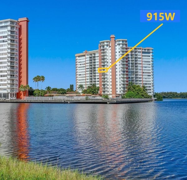 1301 NE Miami Gdns Dr #915W Miami, FL 33179