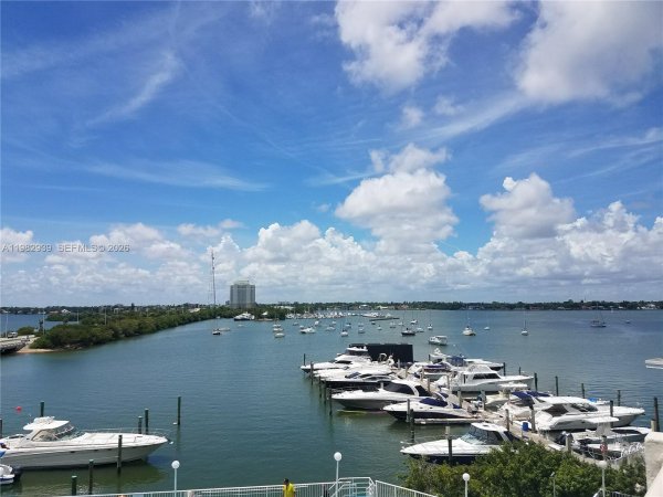 7904 West Dr #411 North Bay Village, FL 33141