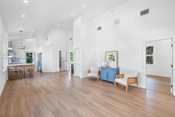 129 Florida Ave Coral Gables, FL 33133