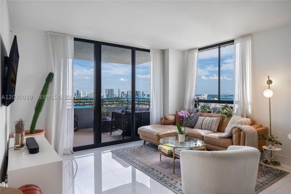 1330 West Ave #3001 Miami Beach, FL 33139