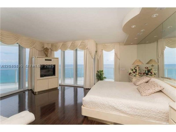 16445 Collins Ave #OS21/26(11B) Sunny Isles Beach, FL 33160