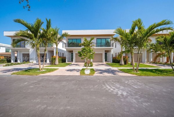 1332 NE 16th Ter Fort Lauderdale, FL 33304