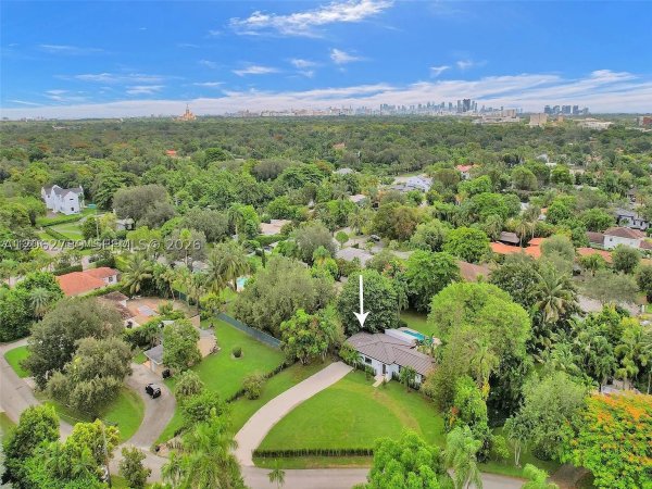5705 SW 60th Ave #NA South Miami, FL 33143