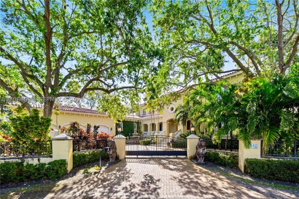 1410 Tagus Ave Coral Gables, FL 33156