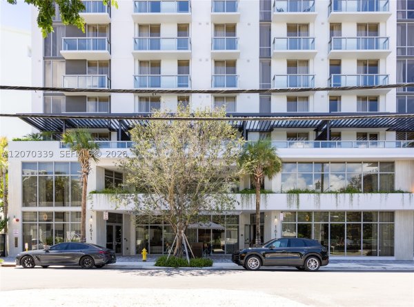 1611 SW 2nd Ave #709 Miami, FL 33129