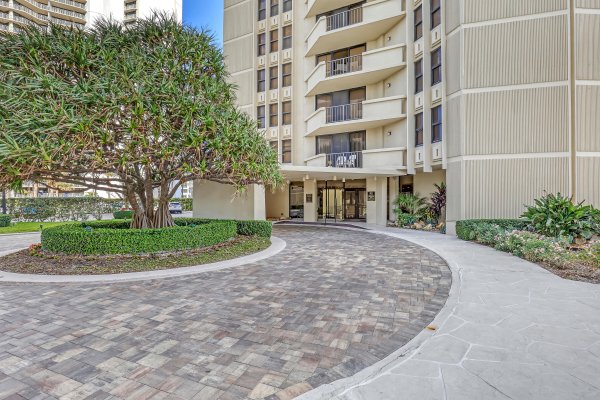 2800 N Ocean #A-3c Riviera Beach, FL 33404
