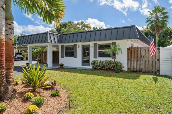 108 NE 22nd St Wilton Manors, FL 33305