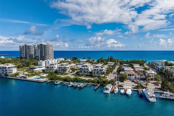 350 Desoto Hollywood, FL 33019