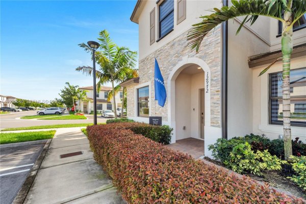 12972 SW 233rd Ter Homestead, FL 33032