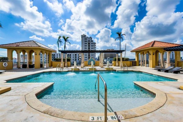 1607 Ponce De Leon Blvd #12E Coral Gables, FL 33134
