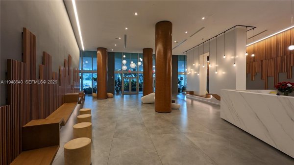 350 S Miami Ave #702 Miami, FL 33130