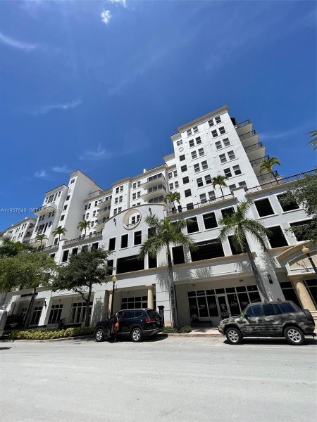 4100 Salzedo St #808 Coral Gables, FL 33146