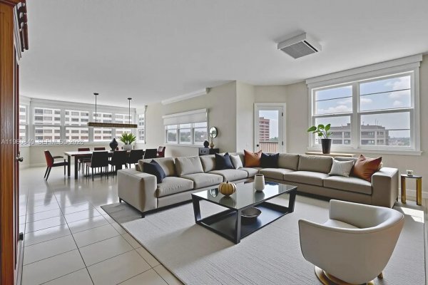 1950 S Ocean Dr #17E Hallandale Beach, FL 33009