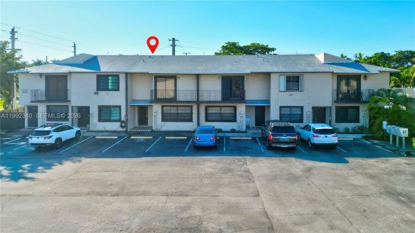 710 SW 114th Ave #C3 Sweetwater, FL 33174