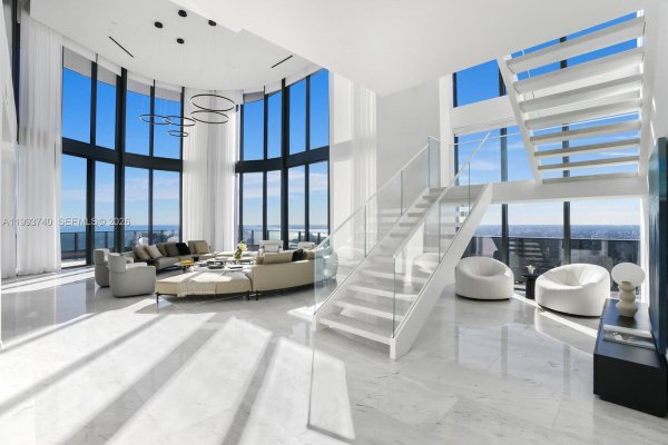1000 Brickell Plz #UPH6202 Miami, FL 33131