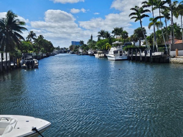 1790 E Las Olas #11 Fort Lauderdale, FL 33301