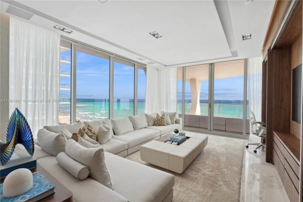 16901 Collins Ave #805 Sunny Isles Beach, FL 33160