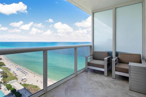 1830 S Ocean Dr #2212 Hallandale Beach, FL 33009
