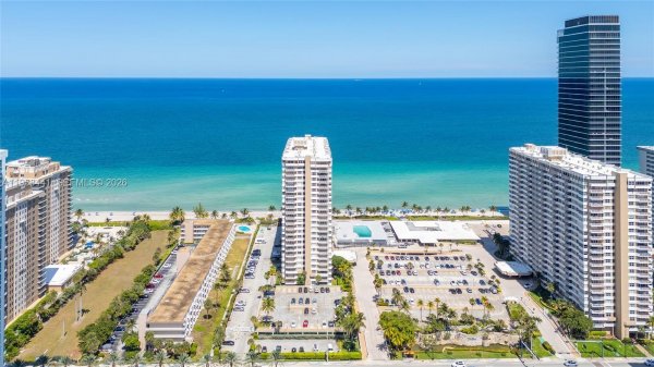 1950 S Ocean Dr #5F Hallandale Beach, FL 33009