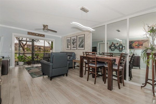 13705 SW 12th St #104B Pembroke Pines, FL 33027