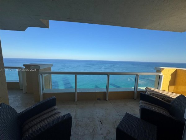 17875 Collins Ave #4306 Sunny Isles Beach, FL 33160