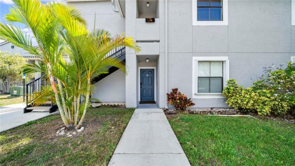 15050 SW 103rd Ter #7108 Miami, FL 33196
