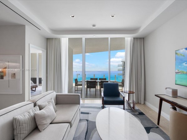 525 N Fort Lauderdale Bch Blvd #1705 Fort Lauderdale, FL 33304