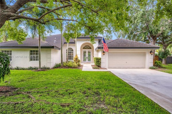 7944 SW 187th St Cutler Bay, FL 33157