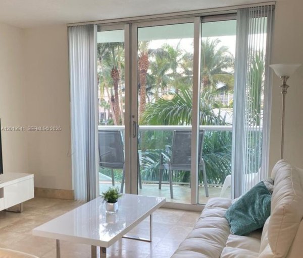 3801 S Ocean Dr #2Q Hollywood, FL 33019