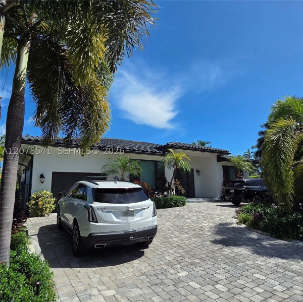 343 190th St Sunny Isles Beach, FL 33160