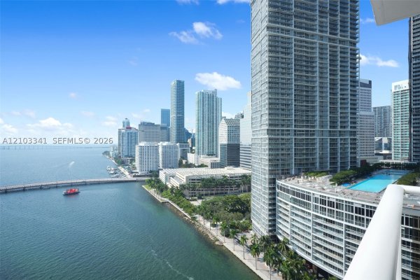 901 Brickell Key Blvd #2204 Miami, FL 33131