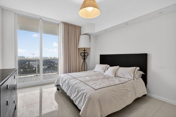 9595 Collins #N-8F Surfside, FL 33154