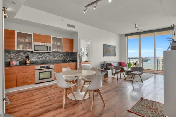 3470 E Coast Ave #H2710 Miami, FL 33137