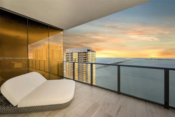 480 NE 31st St #4805 Miami, FL 33137