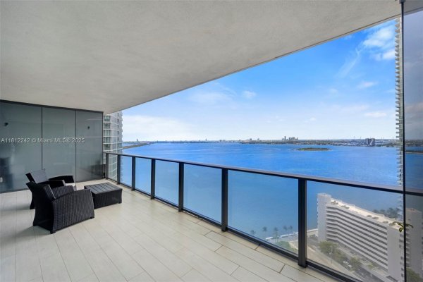 650 NE 32nd St #2502 Miami, FL 33137