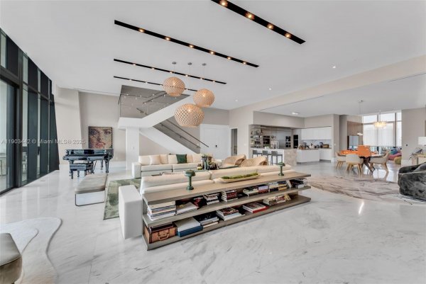 5500 Island Estates Dr #1501 Aventura, FL 33160